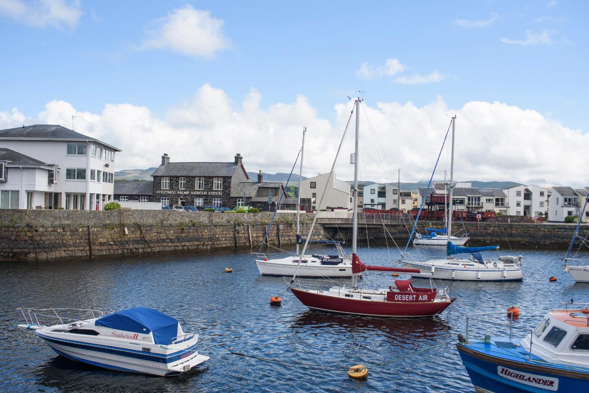 Appartamento Cornhill Courtyard Porthmadog Esterno foto