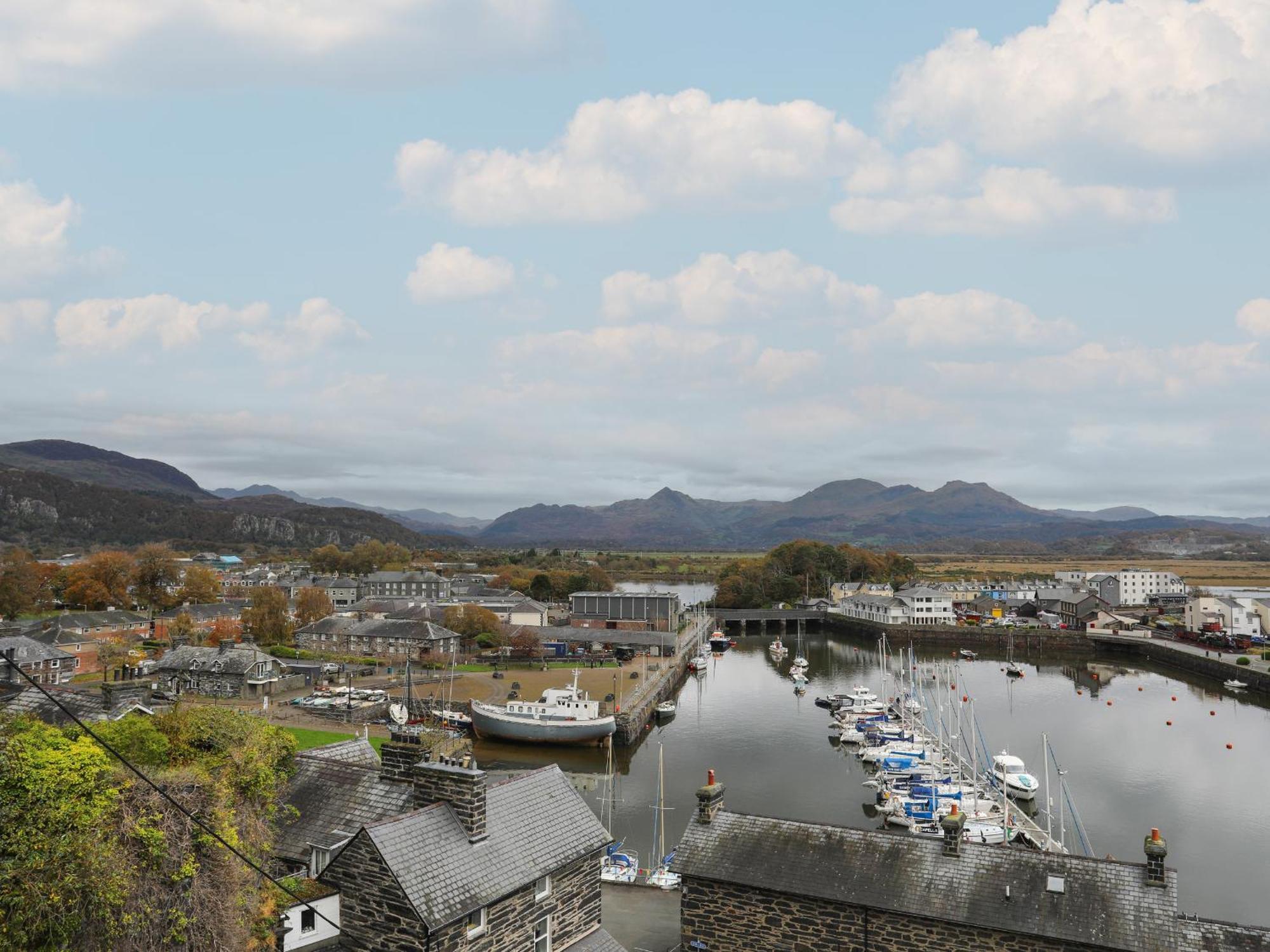 Appartamento Cornhill Courtyard Porthmadog Esterno foto